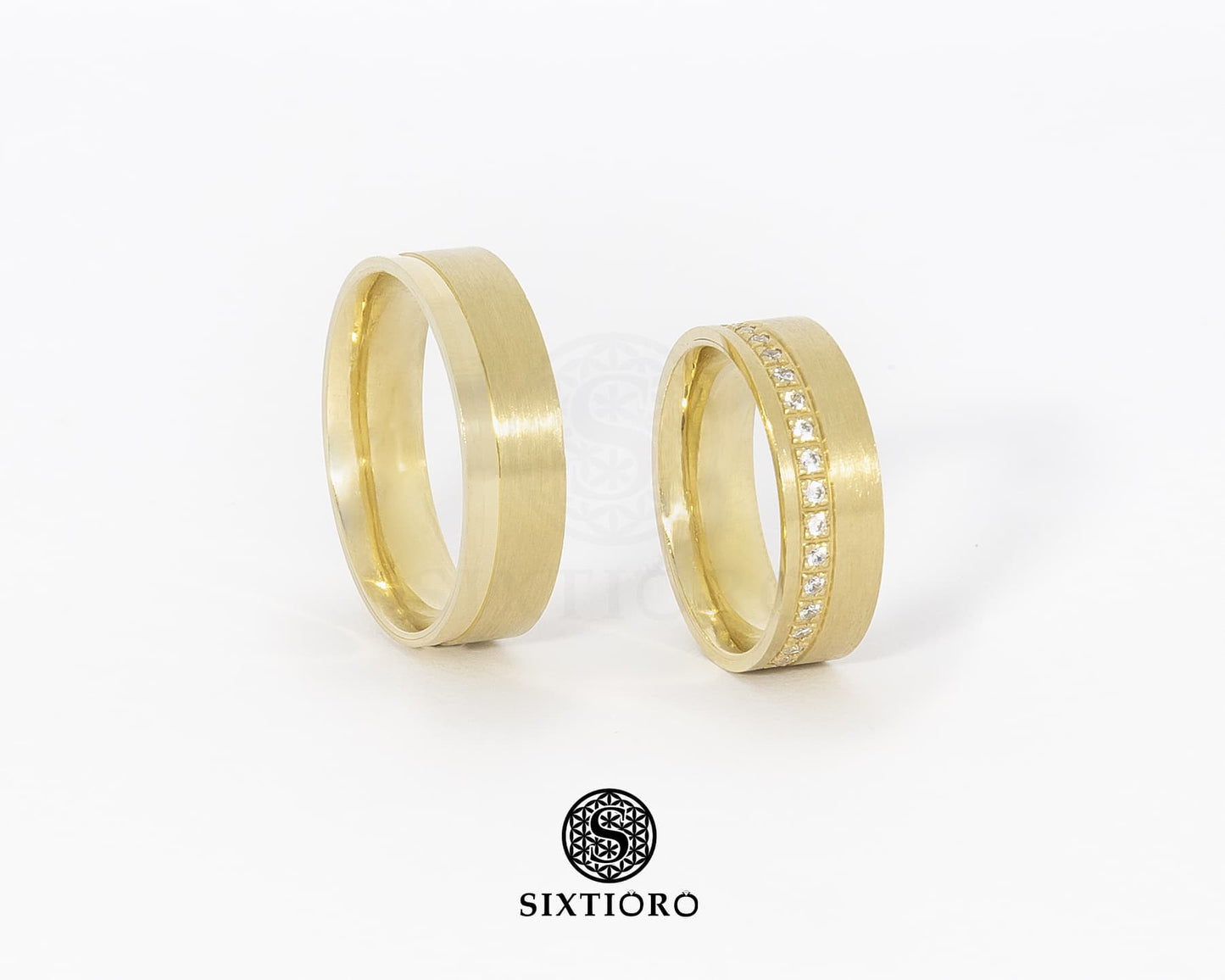 Argollas confort light semisolidas en oro amarillo de 14k